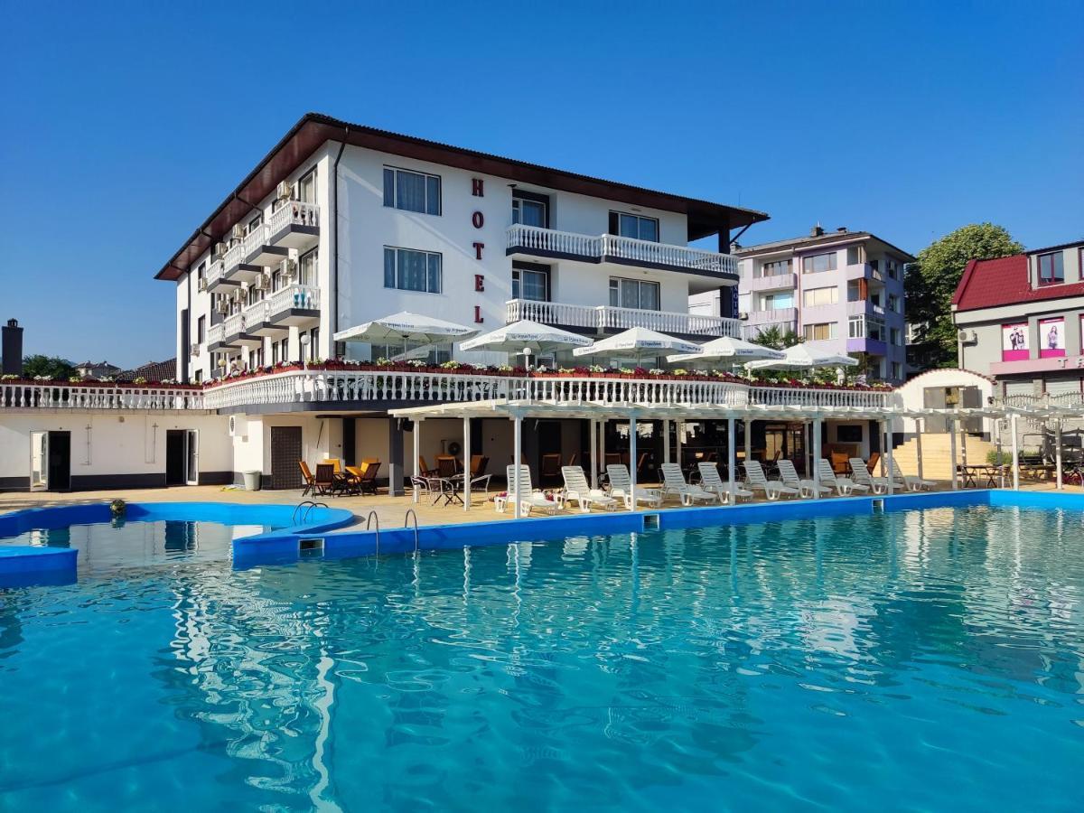 Hotel Elit Кирково Экстерьер фото