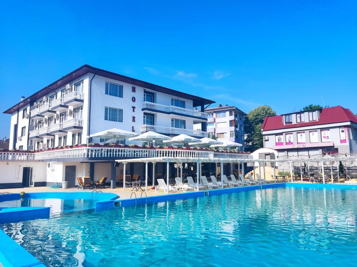 Hotel Elit Кирково Экстерьер фото