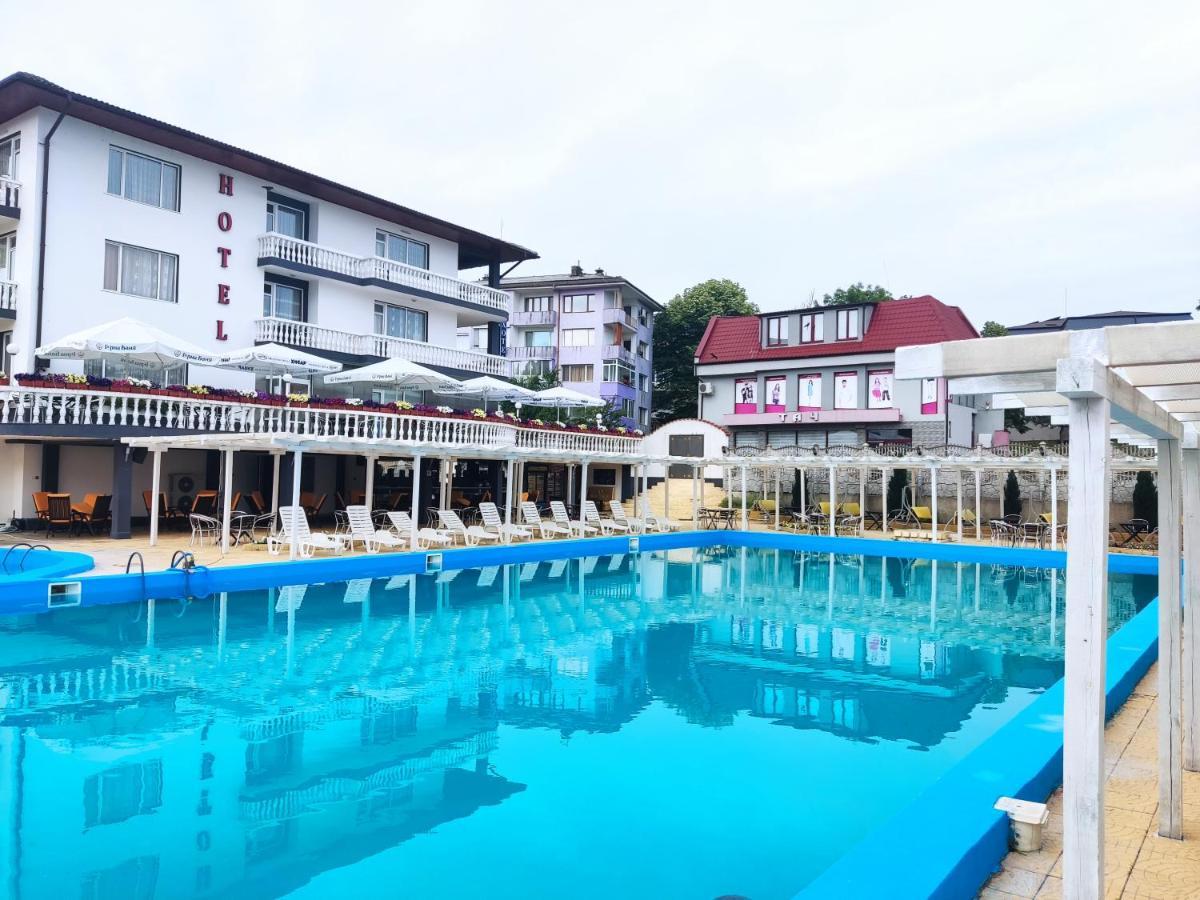 Hotel Elit Кирково Экстерьер фото
