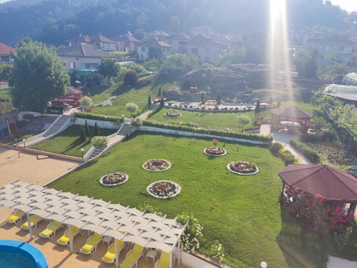 Hotel Elit Кирково Экстерьер фото