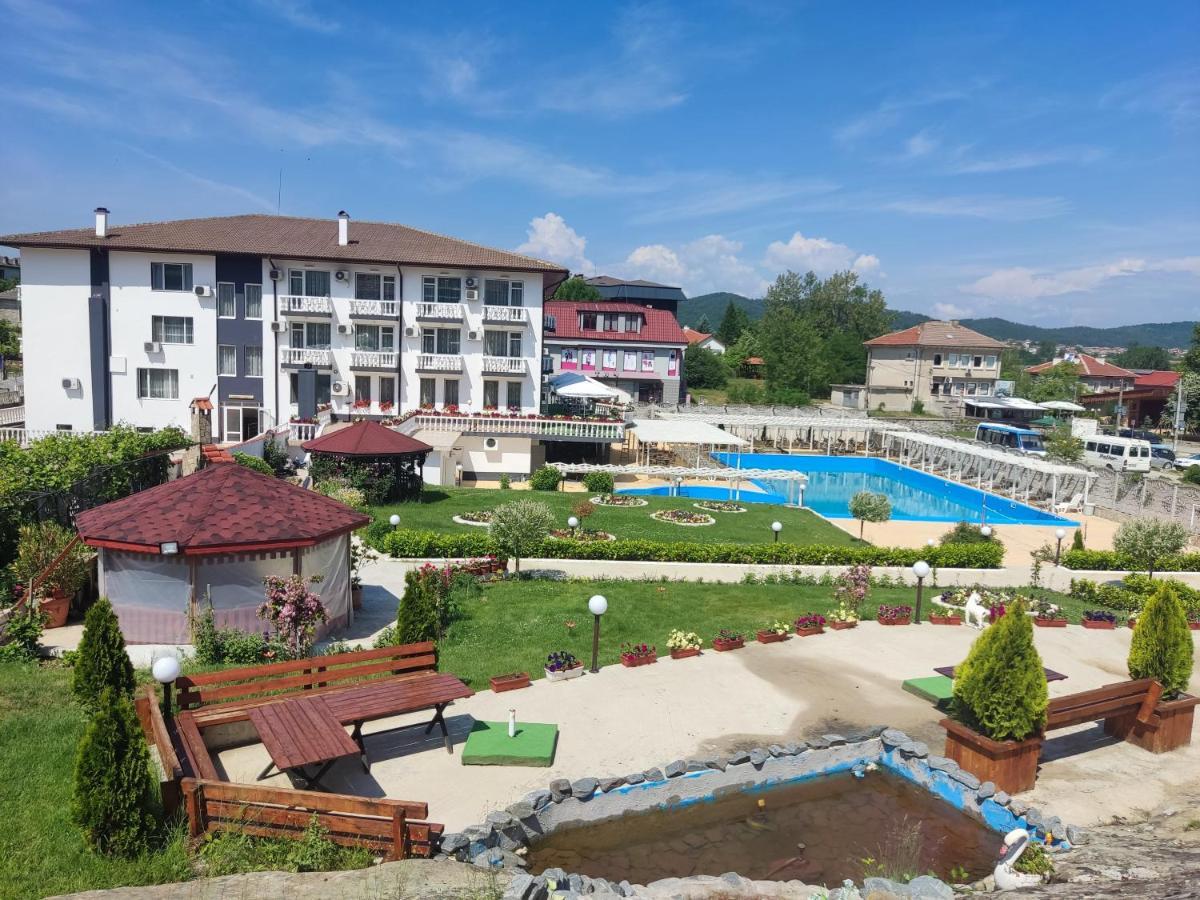 Hotel Elit Кирково Экстерьер фото