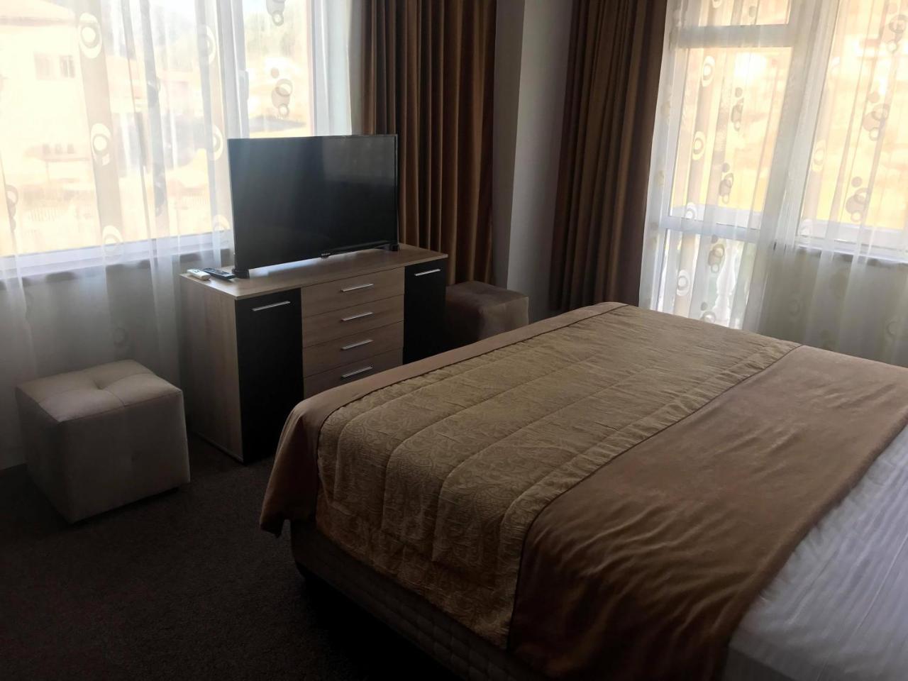 Hotel Elit Кирково Экстерьер фото